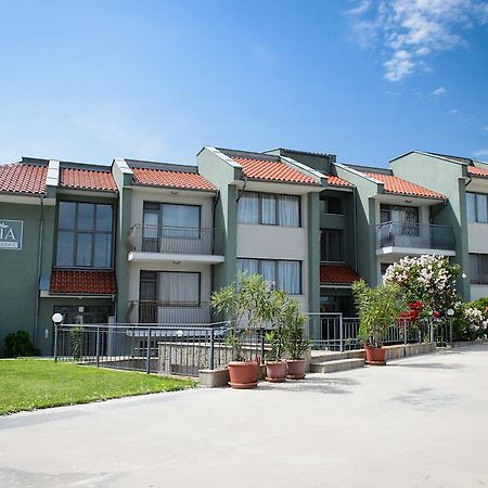 Gardenia Vacation Settlement Aparthotel Sozopol Bagian luar foto