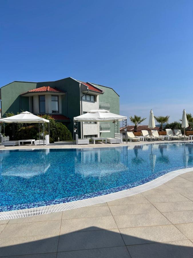 Gardenia Vacation Settlement Aparthotel Sozopol Bagian luar foto