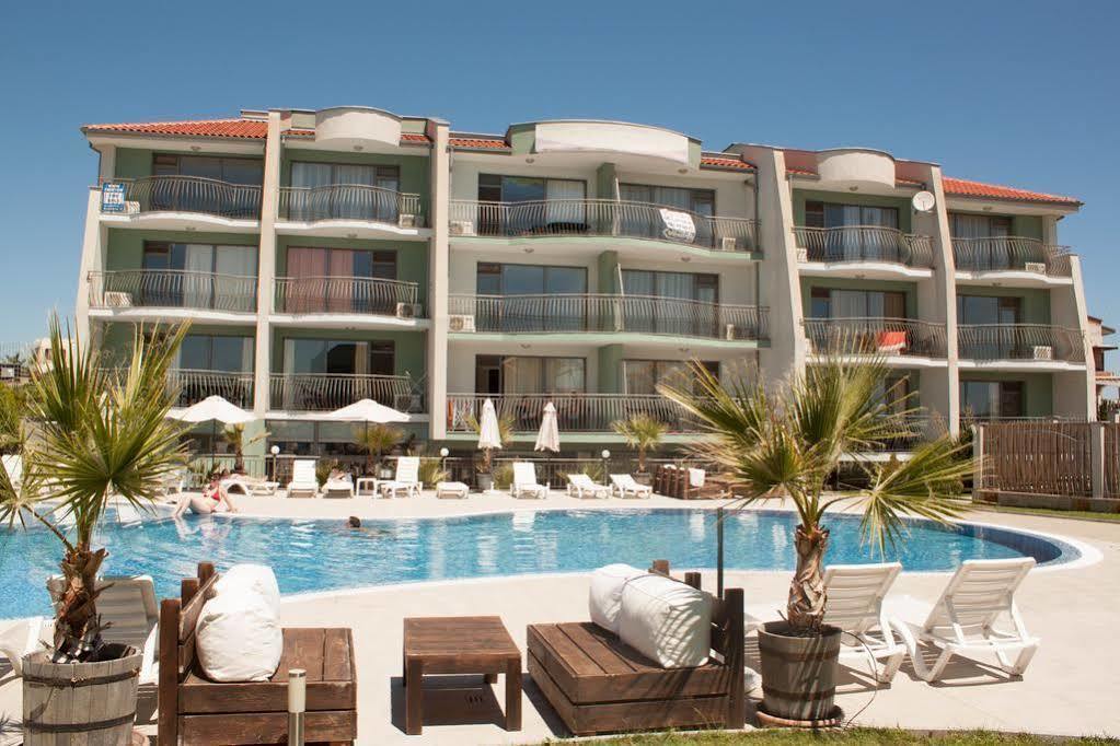 Gardenia Vacation Settlement Aparthotel Sozopol Bagian luar foto