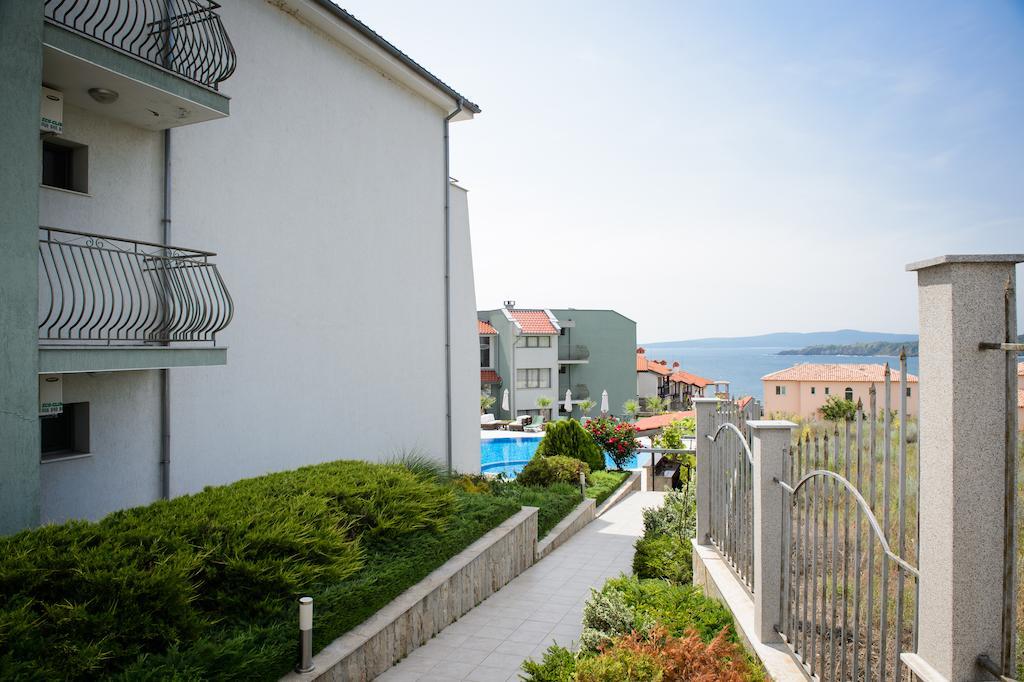 Gardenia Vacation Settlement Aparthotel Sozopol Bagian luar foto