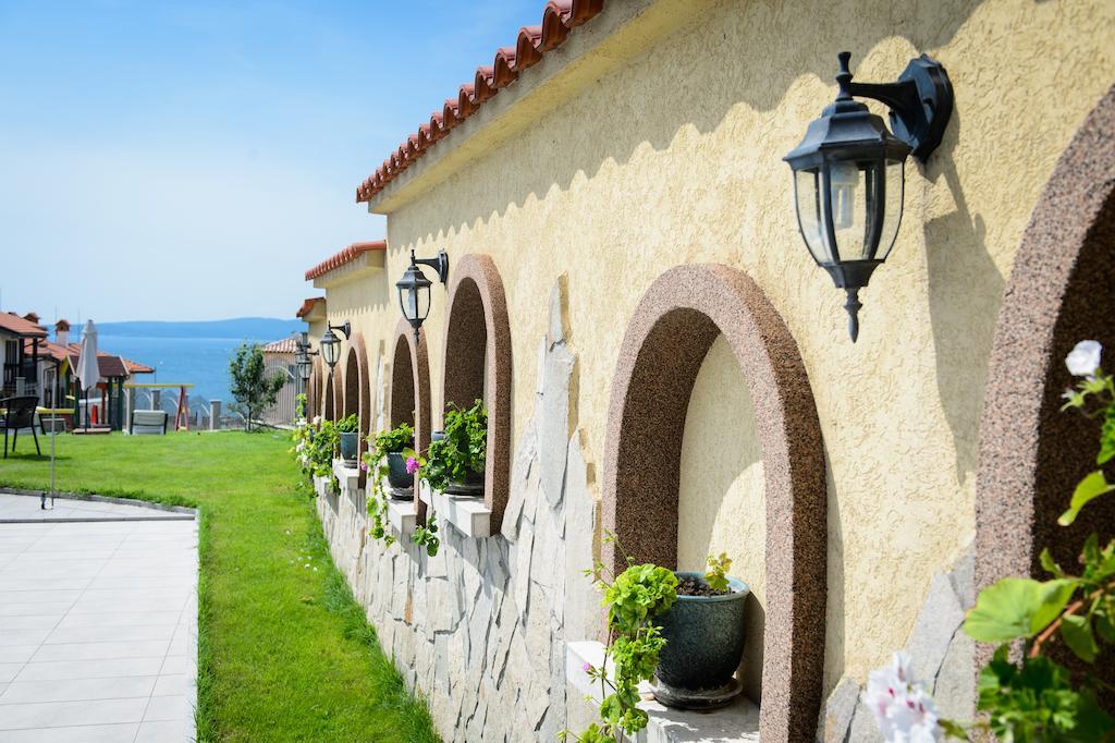 Gardenia Vacation Settlement Aparthotel Sozopol Bagian luar foto