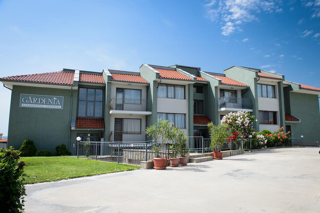 Gardenia Vacation Settlement Aparthotel Sozopol Bagian luar foto