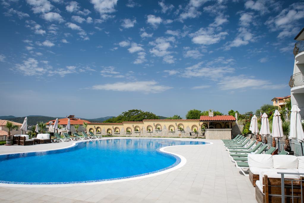 Gardenia Vacation Settlement Aparthotel Sozopol Bagian luar foto