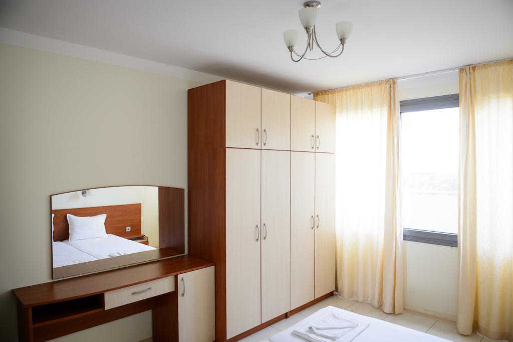 Gardenia Vacation Settlement Aparthotel Sozopol Ruang foto