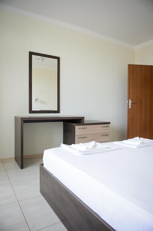 Gardenia Vacation Settlement Aparthotel Sozopol Ruang foto