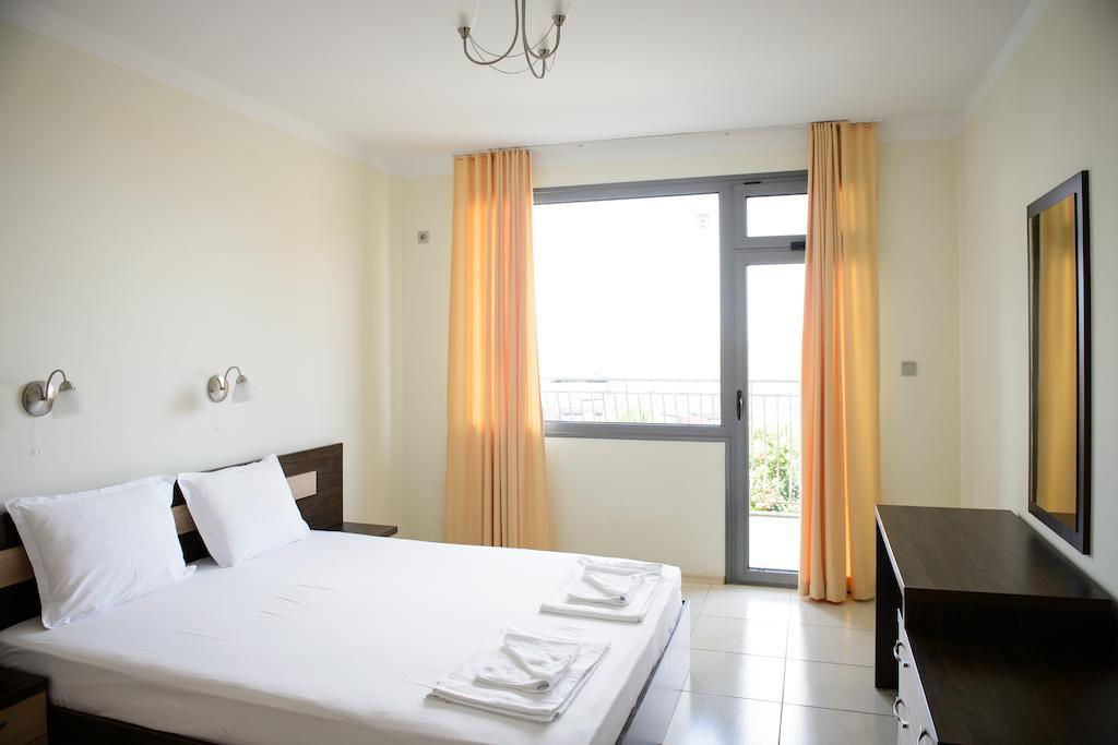 Gardenia Vacation Settlement Aparthotel Sozopol Ruang foto